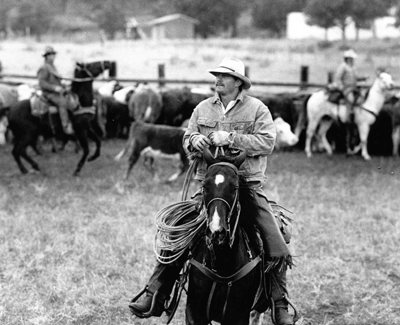 carbondale_colorad_cattle_drive_crtsy_mt_sopris_historical_so