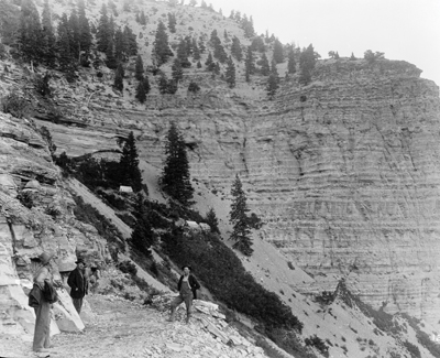 rifle-vast-body-of-oil-shale-ca-1910
